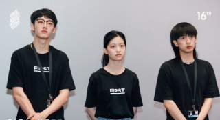 《四十四个涩柿子》口碑首爆！ 袁泉辛芷蕾力荐