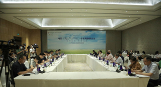 专家热议《海的尽头是草原》 于冬揭秘隐藏剧情