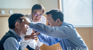 《海的尽头是草原》发布特辑 尔冬升分享幕后故事