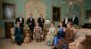 美不胜收！《唐顿庄园2》曝特辑 服装造型超惊艳